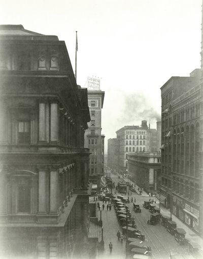 Vista mirando al norte por la Eighth Street hacia Locust Street de W.C. Persons